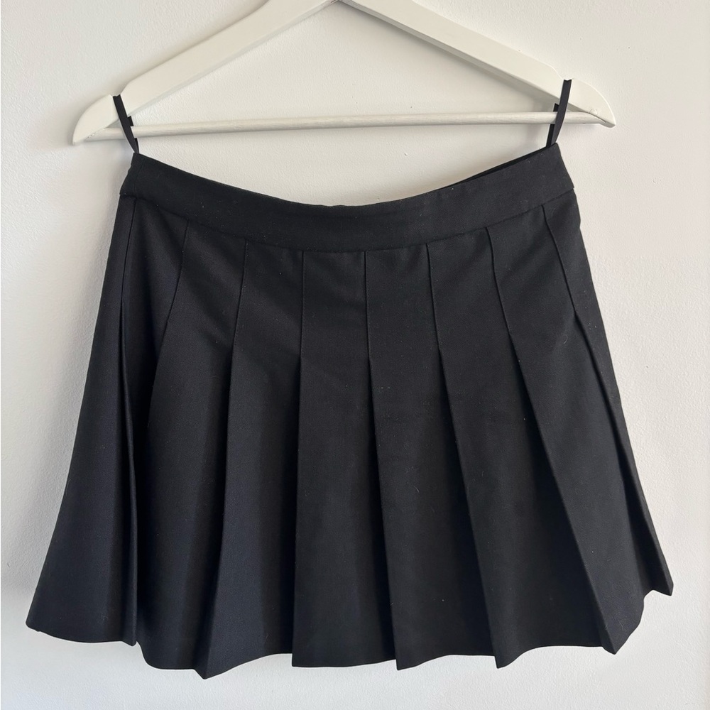 Aritzia - Sunday Best - Olive Micro Skirt Pleated - Black -  Size 6